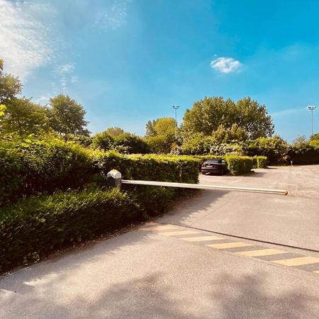 6-Person Apartment With Swimming Pool Tennis Court And Free Parking 25 Le Touquet Екстер'єр фото
