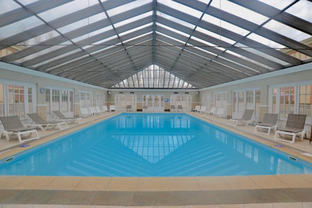 6-Person Apartment With Swimming Pool Tennis Court And Free Parking 25 Le Touquet Екстер'єр фото