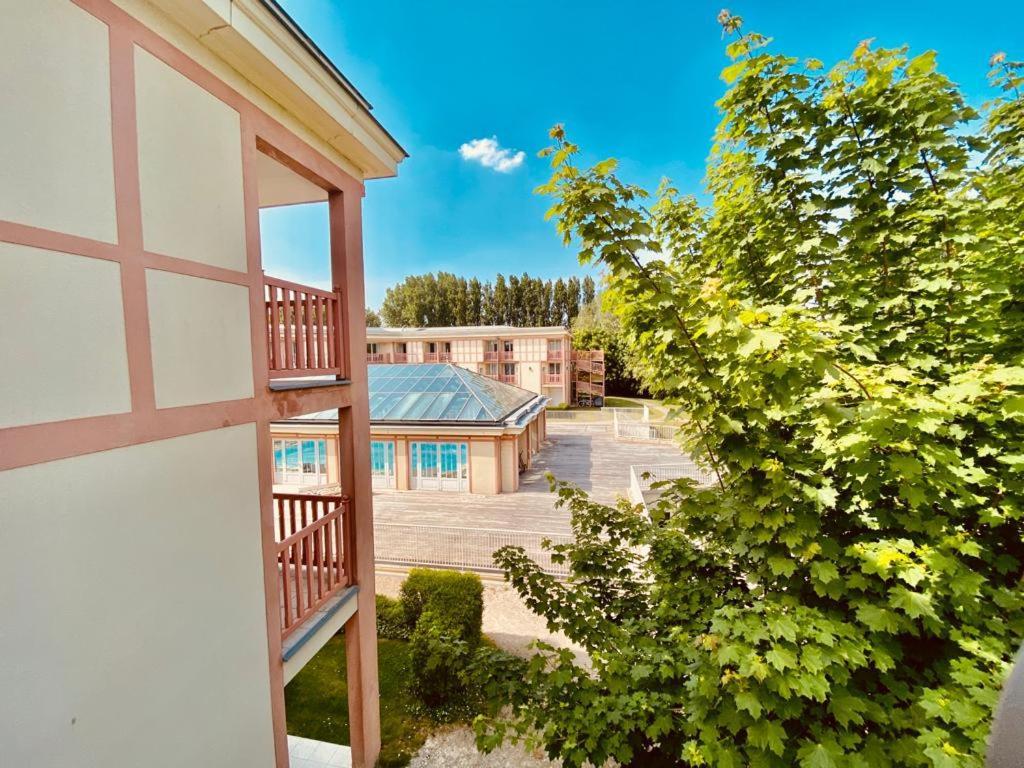 6-Person Apartment With Swimming Pool Tennis Court And Free Parking 25 Le Touquet Екстер'єр фото