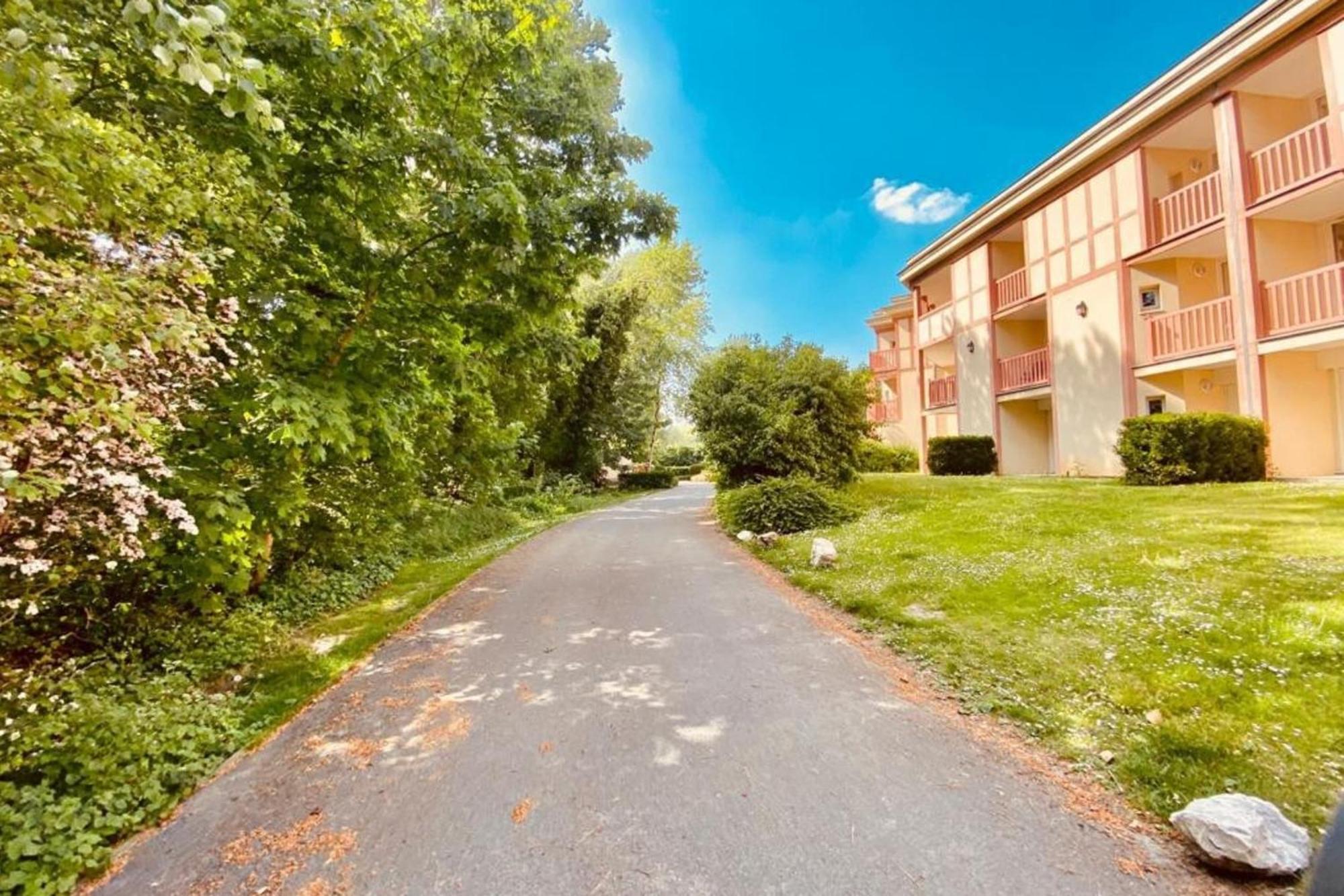 6-Person Apartment With Swimming Pool Tennis Court And Free Parking 25 Le Touquet Екстер'єр фото